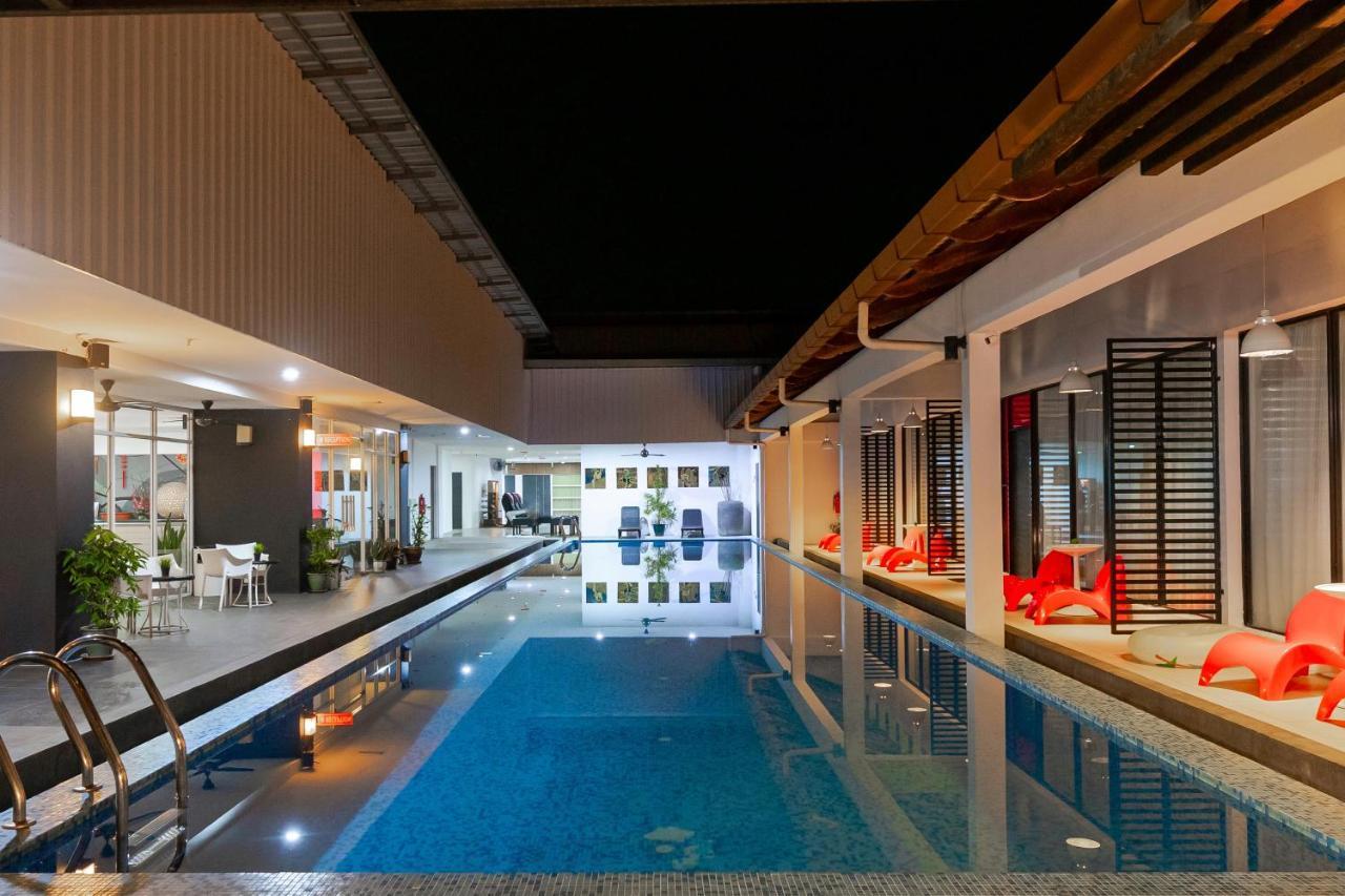 The Villa Langkawi Pantai Cenang  Bagian luar foto